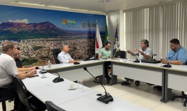 Primeiras assinaturas no manifesto de apoio ao Projeto " Fazer valer o contrato" do MOVIMENTO PRO VIDAS DA BR 381